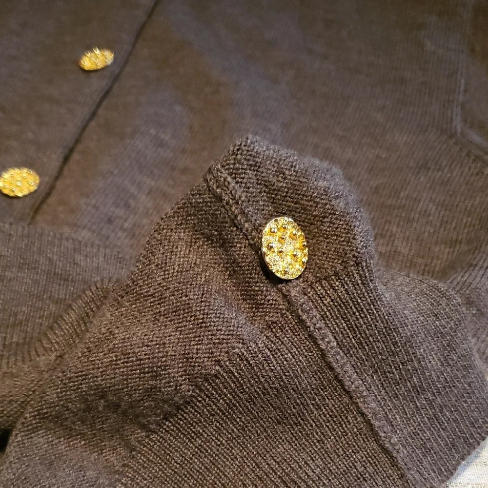 Burberry Vintage Women's 100% Merino Wool Cardigan Sweater with Gold Buttons - Picture 7 of 14